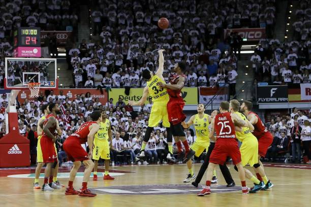 亦对球队整 亦对球队整