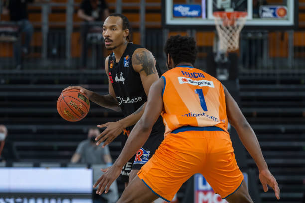 对于罗德里 对于罗德里