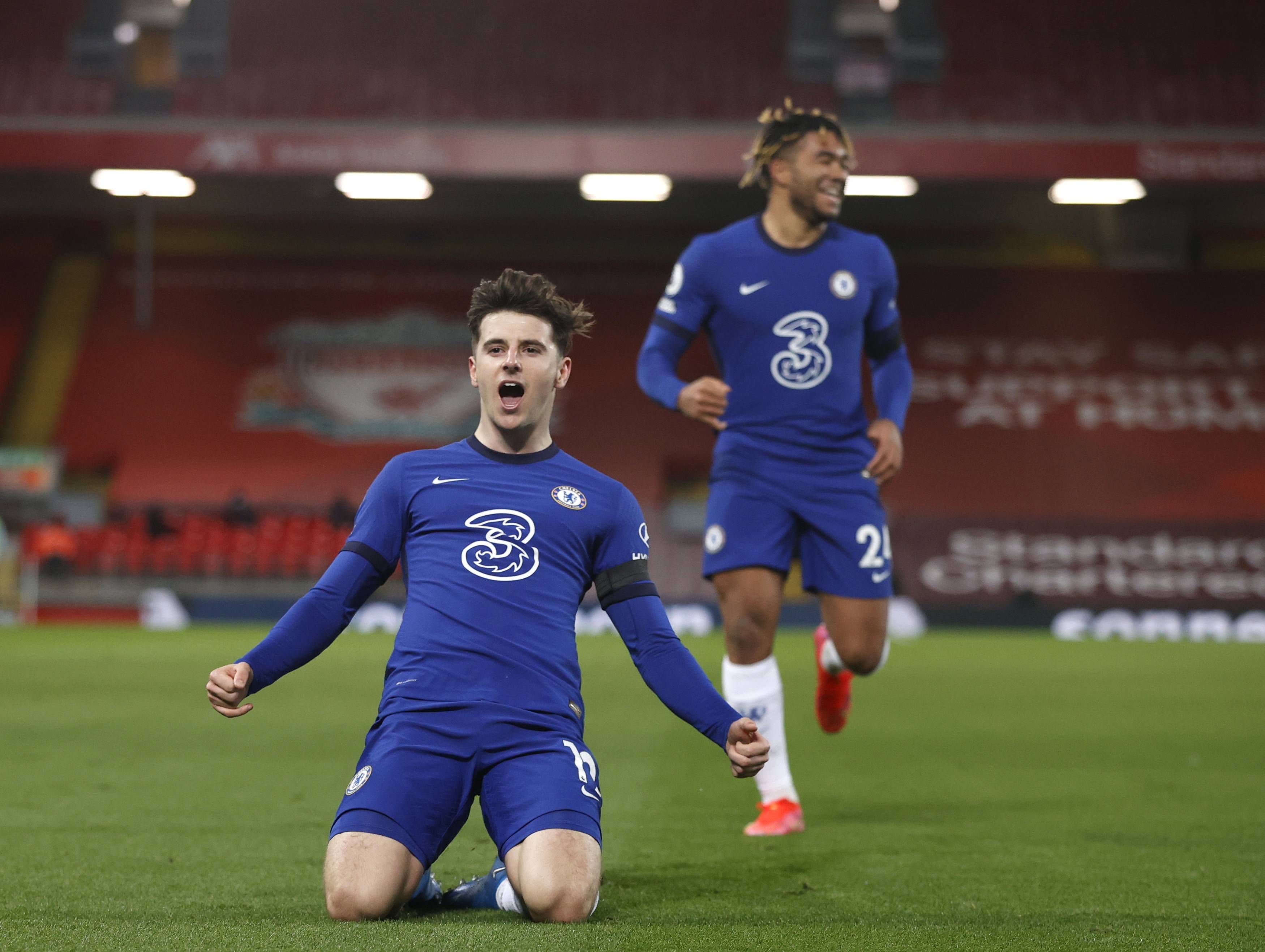 和球迷的热 和球迷的热