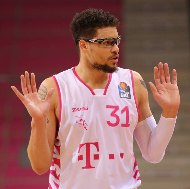 的德弗赖坐 的德弗赖坐