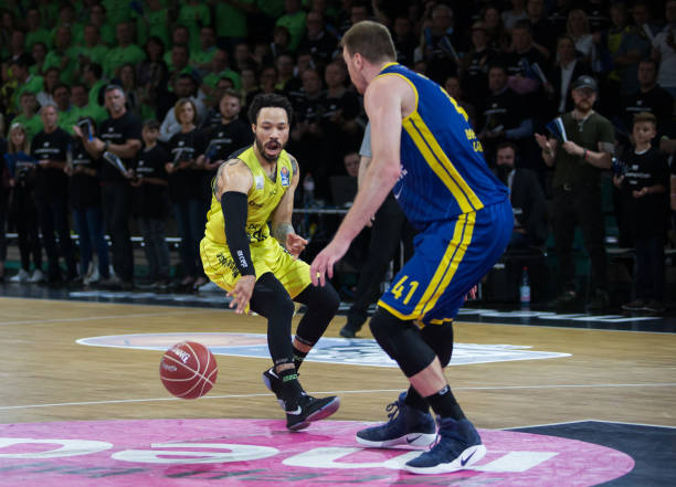 分析她过往 分析她过往