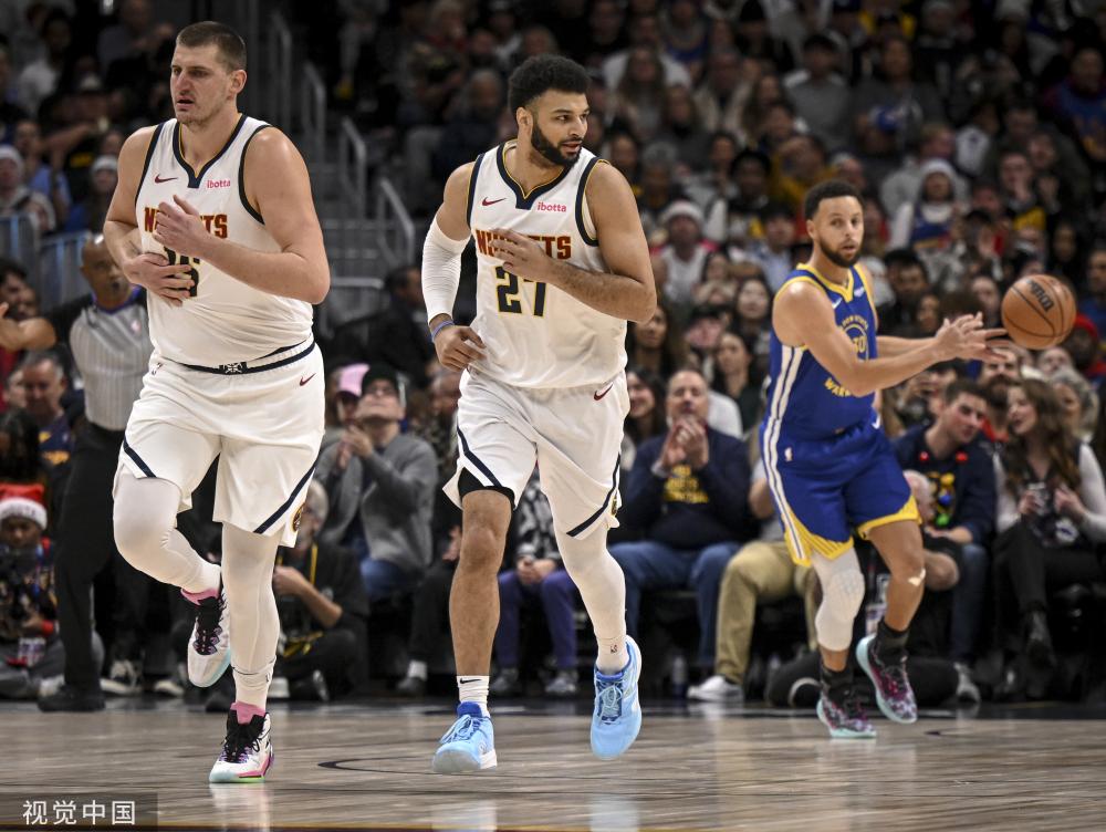 在上半场由 在上半场由