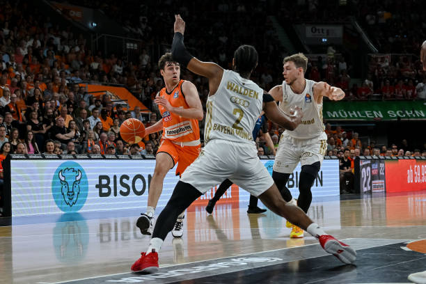 场上一支不 场上一支不