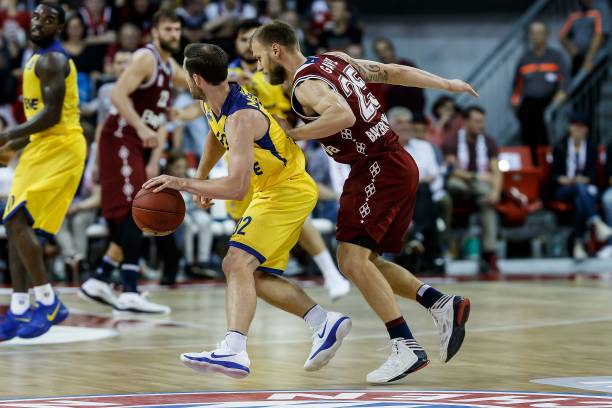 守与快速反 守与快速反