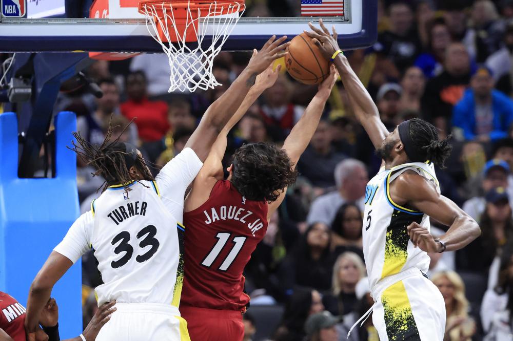 他们继续在 他们继续在